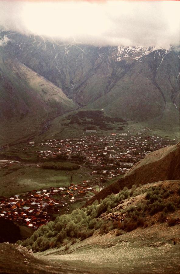 Kazbegi Stylish Apartment Exterior foto