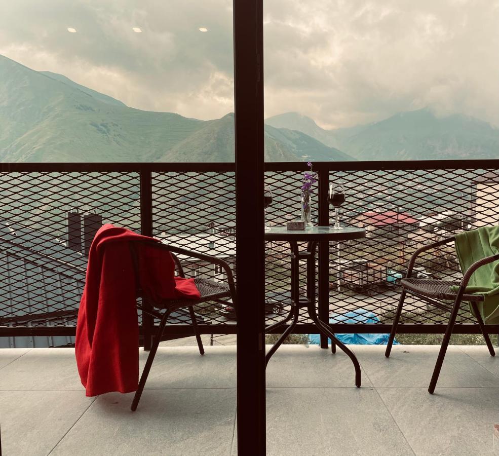 Kazbegi Stylish Apartment Exterior foto